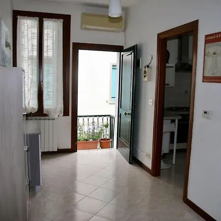 Isola Del Lido, Luminoso, Immerso Nel Verde, Per 5 شقة البندقية-ليدو