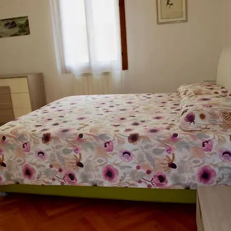 Apartment Isola Del Lido, Luminoso, Immerso Nel Verde, Per 5